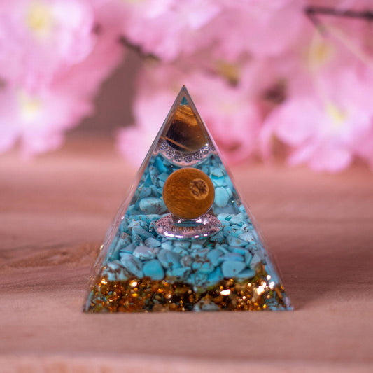 pyramide-orgonite-turquoise-ambre