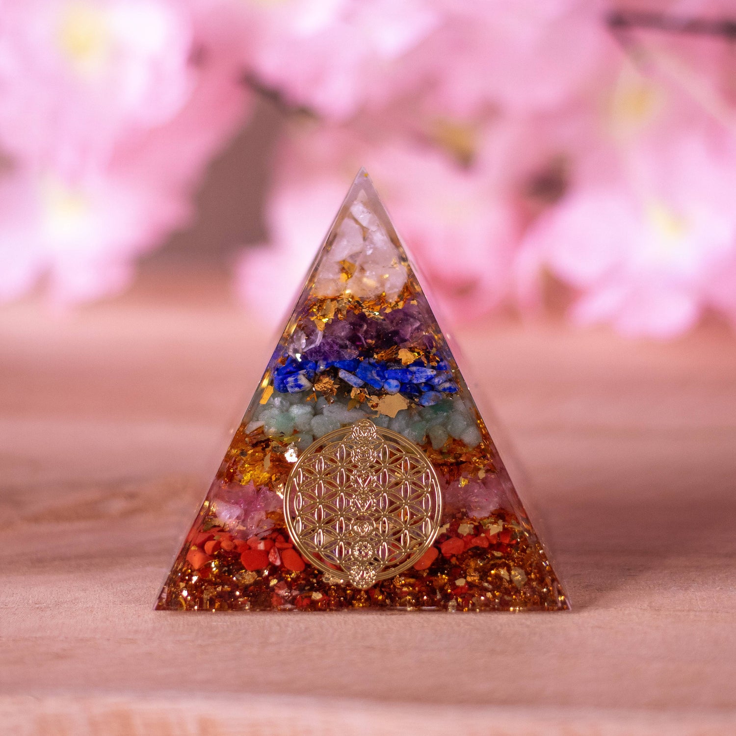 pyramides-orgonites-7chakras