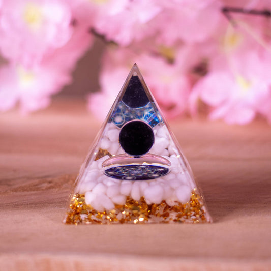 Pyramide Orgonite Obsidienne / Pierre de lune