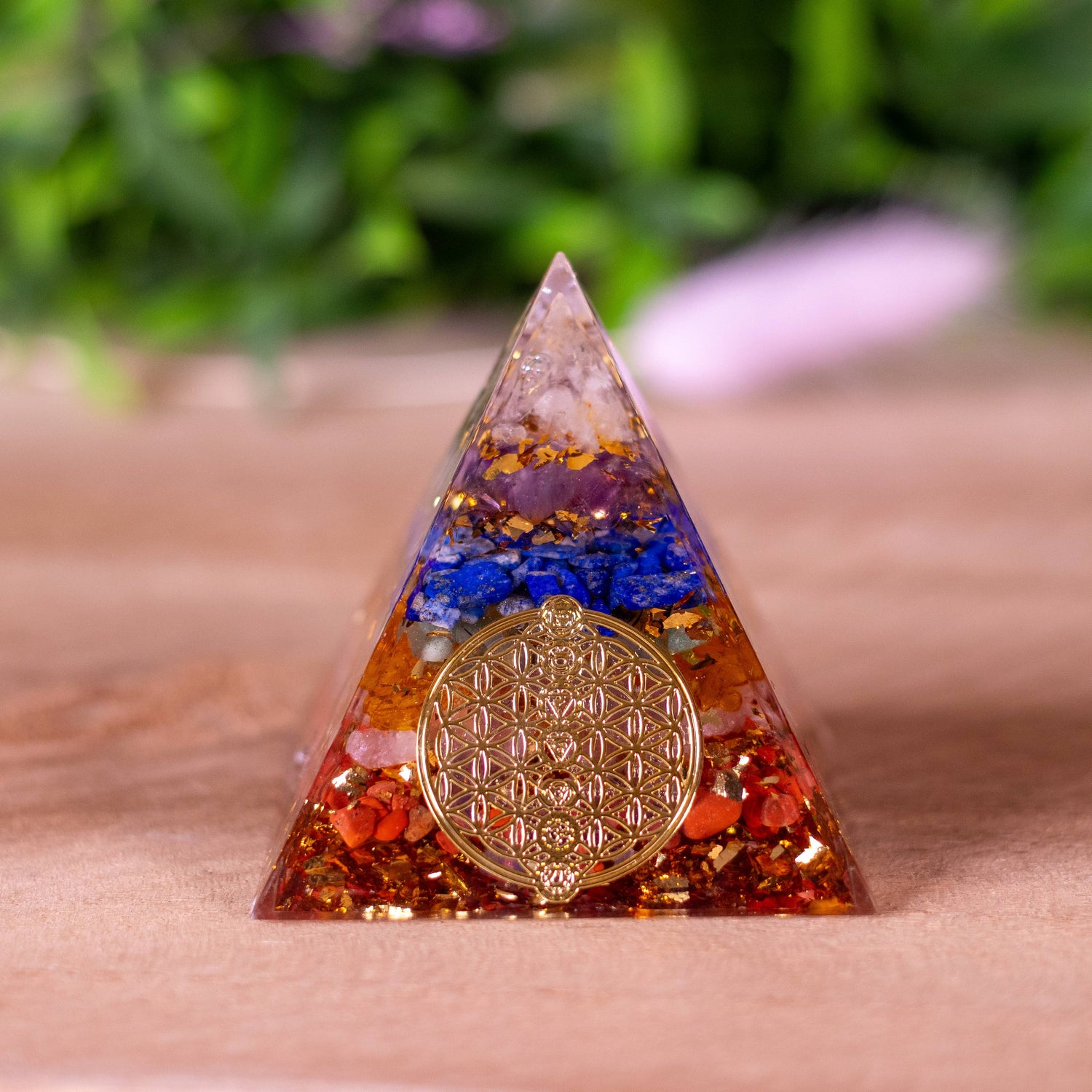 pyramides-orgonites-7chakras