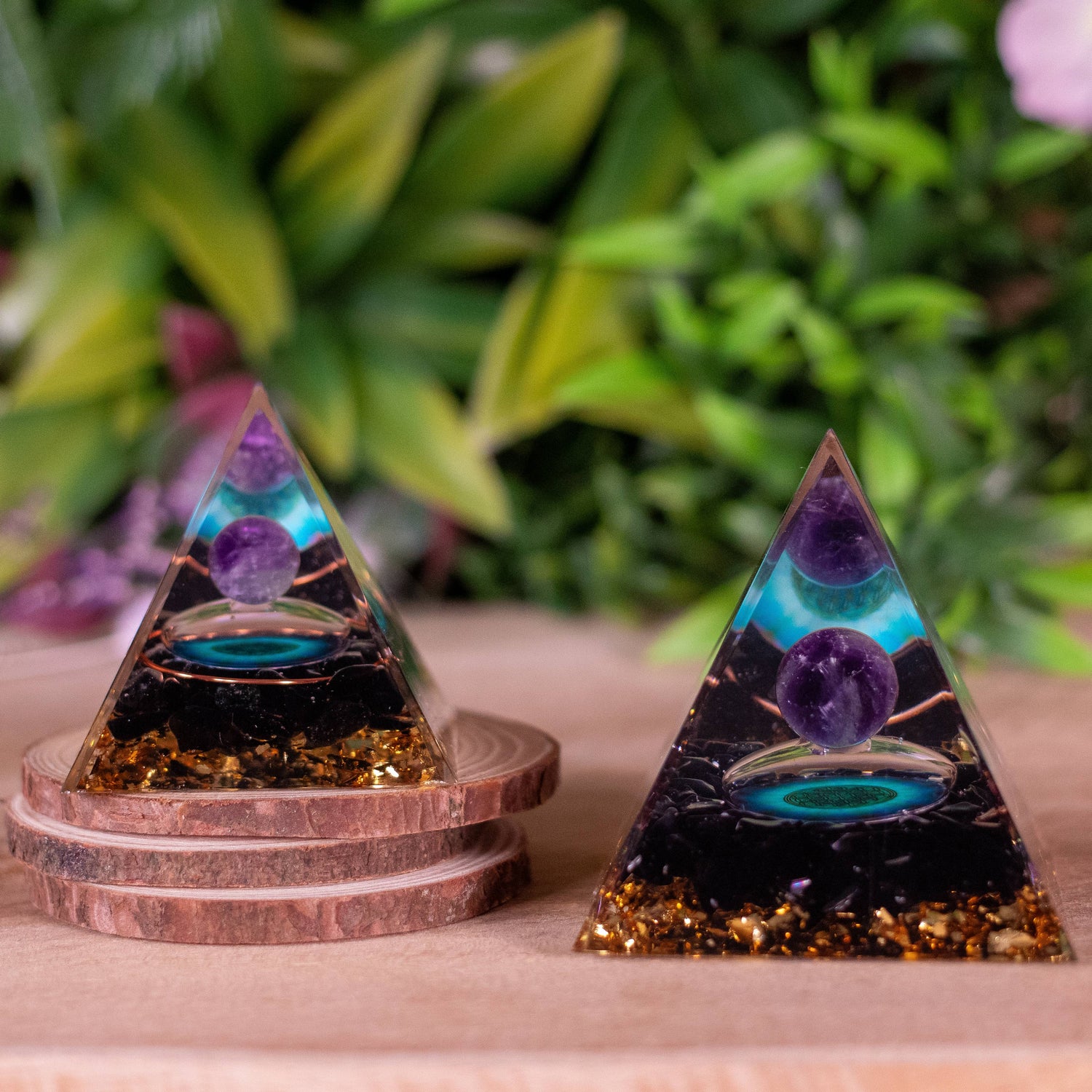 pyramide-orgonite-sugilite