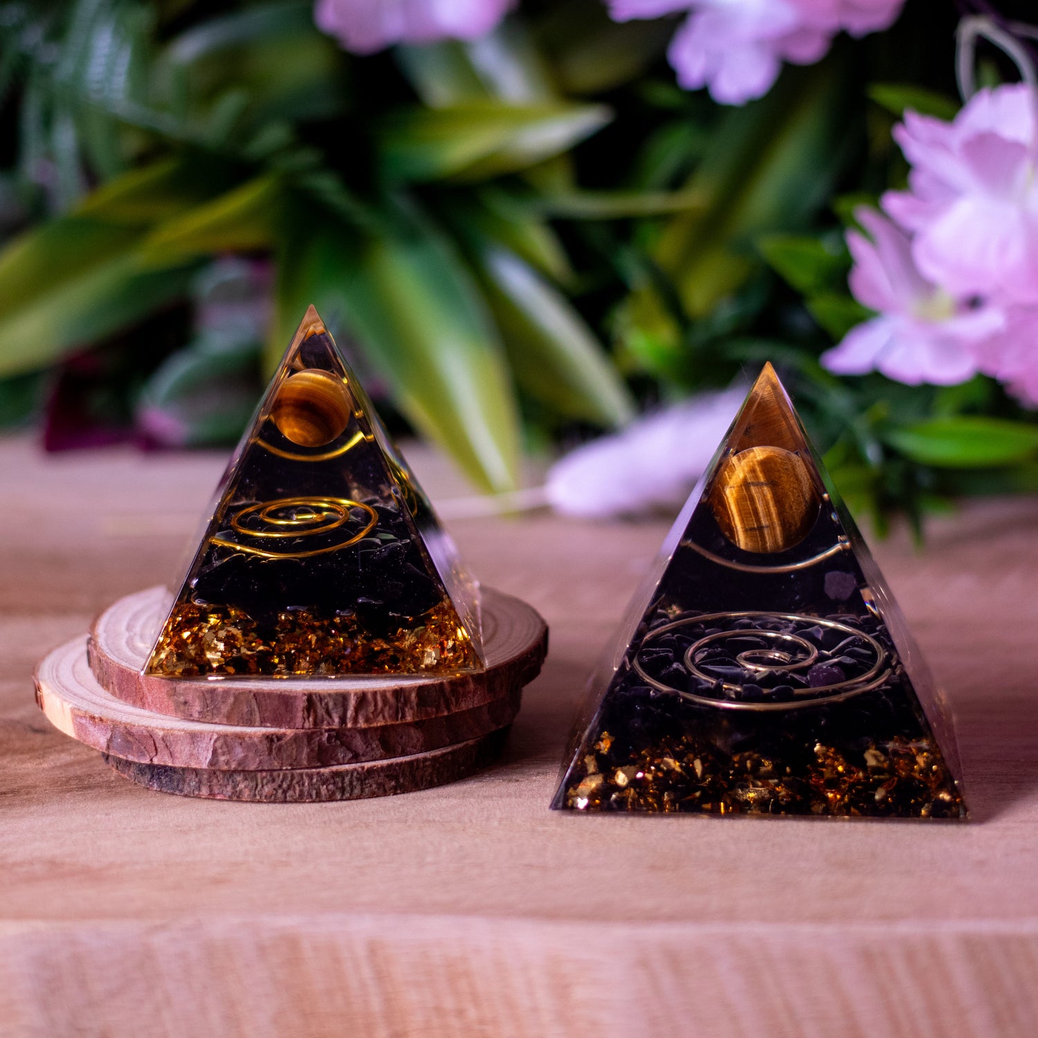 Pyramide-Orgonite-Ambre-Onyx-Spirale